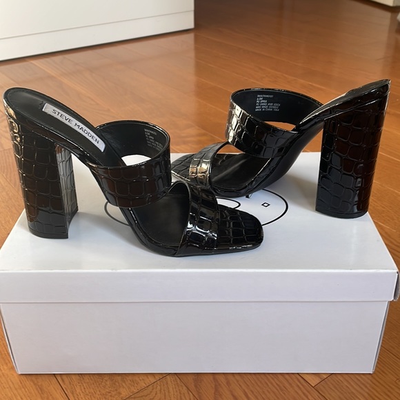 Steve Madden Heels - Picture 2 of 6